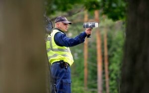 Policininkas su radaru Latvijoje