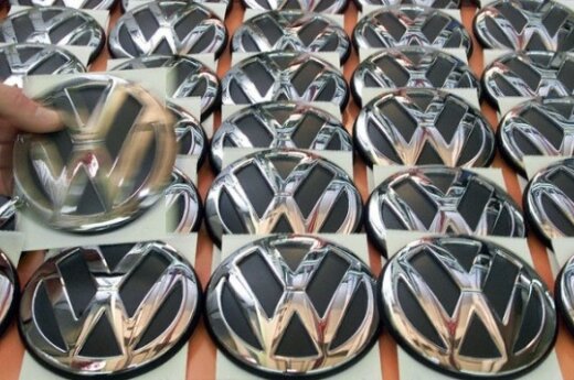 Dėl neįvykusio „Opel“ pardavimo „Magna“ išsaugos partnerystę su „Volkswagen“