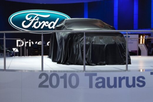 Buvęs „Ford“ inžinierius kaltinamas šnipinėjimu