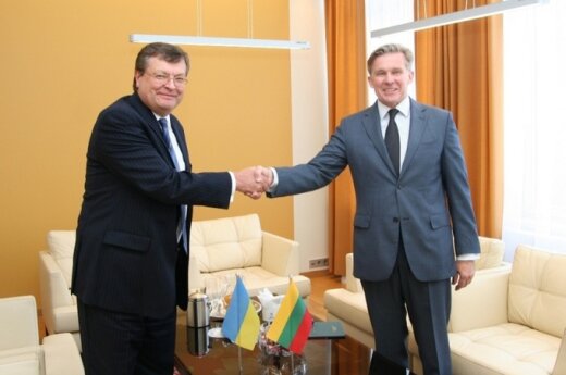 Ukrainos užsienio reikalų ministras K.Hryščenka ir Lietuvos užsienio reikalų ministras A.Ažubalis