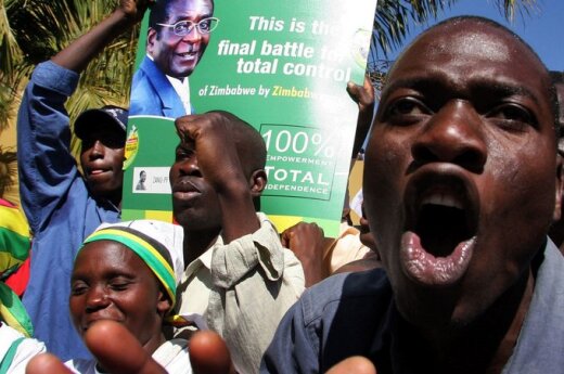 Zimbabwe: W skarbcu zostało tylko 200 dolarów