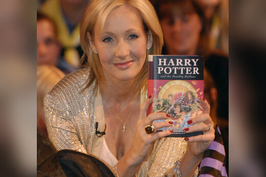 J.K. Rowling su knyga „Haris Poteris ir pražūtingos relikvijos“ (Harry Potter and the Deathly Hallows)