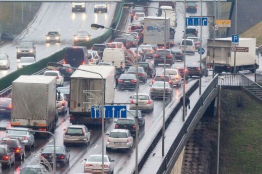 Pagaliau pasakė, koks bus automobilių mokestis