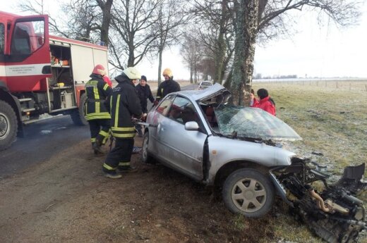 В Шилутском районе в ДТП погибла 19-летняя водитель Audi
