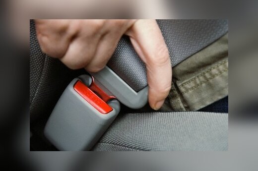 Ford заставит пристегнуться и запретит превышать скорость