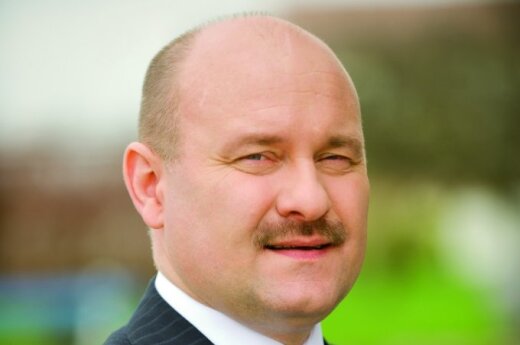 Komar: Polscy narodowcy wolą bronić Orbana, niż rodaków z Litwy