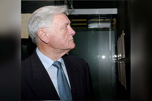 Valdas Adamkus