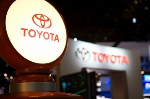 Dėl kilimėlių defekto „Toyota“ atšaukia 3,8 mln. automobilių JAV