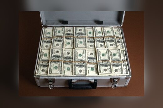РФ планирует забрать у Беларуси пару миллиардов долларов