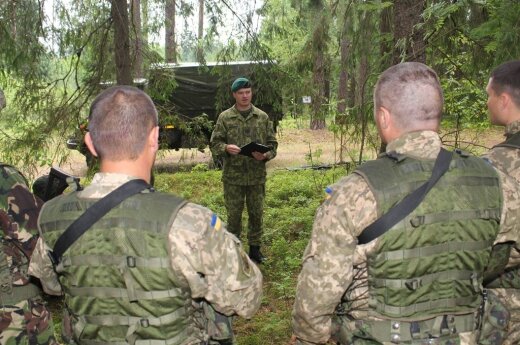 Миссия литовских инструкторов на Украине получила международный статус